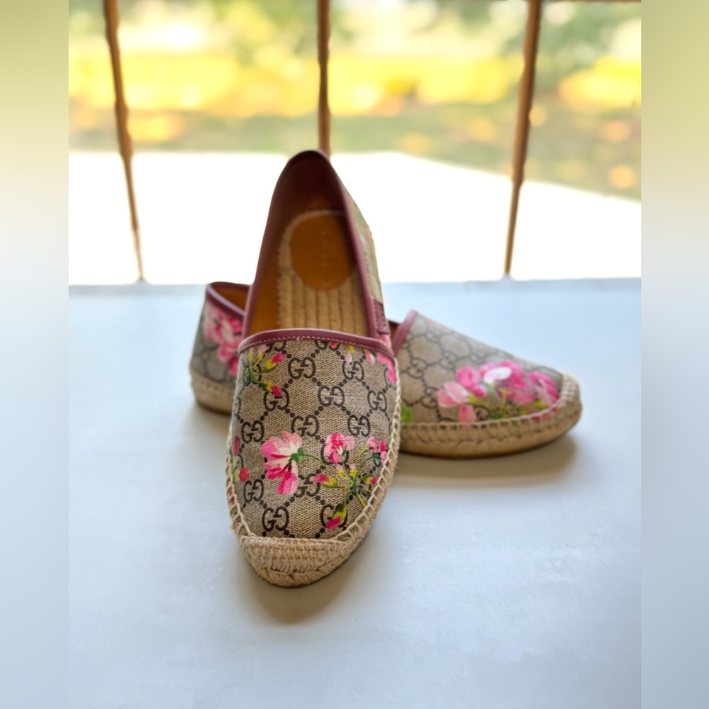 Gucci Women's Pink Floral Espadrilles